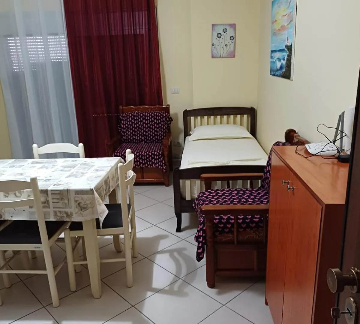 Rita'S Apartment Vlore Albania